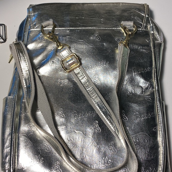 Betsy Johnson / Silver Laptop bag. 2 front pockets side pockets 16”h X 12”w - Picture 5 of 5